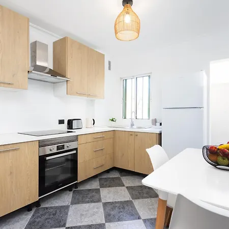 Appartement Stylish 4-bedroom In Americas *